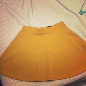 ‼️ Final Price Drop❗️Forever 21 Gold Skirt